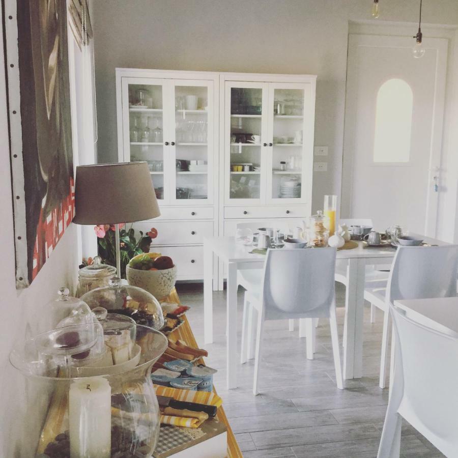 Il Sassoscritto Bed&Breakfast Montecalvo Versiggia Esterno foto